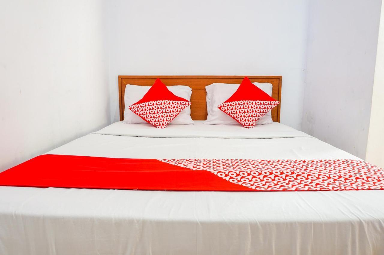 Oyo 569 Cigadung Guest House Syariah Bandung Eksteriør billede